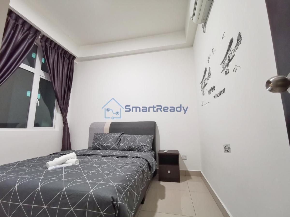 Twin Galaxy Suites By Sr Home Johor Bahru Exterior photo