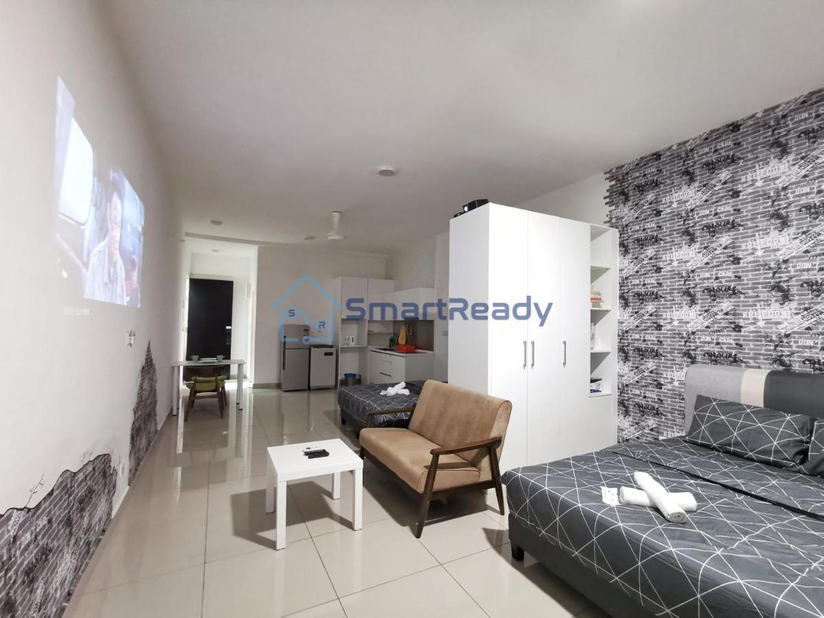 Twin Galaxy Suites By Sr Home Johor Bahru Exterior photo